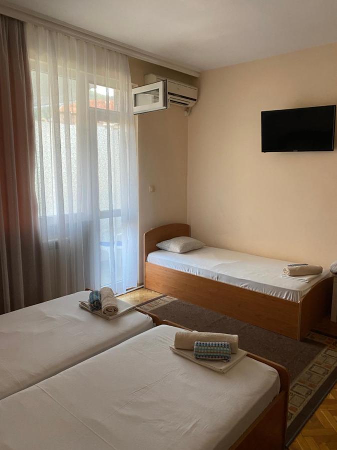 Family Hotel "May" Petrich  Luaran gambar