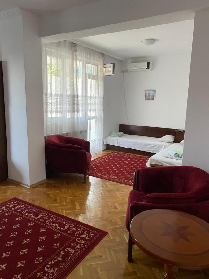 Family Hotel "May" Petrich  Luaran gambar