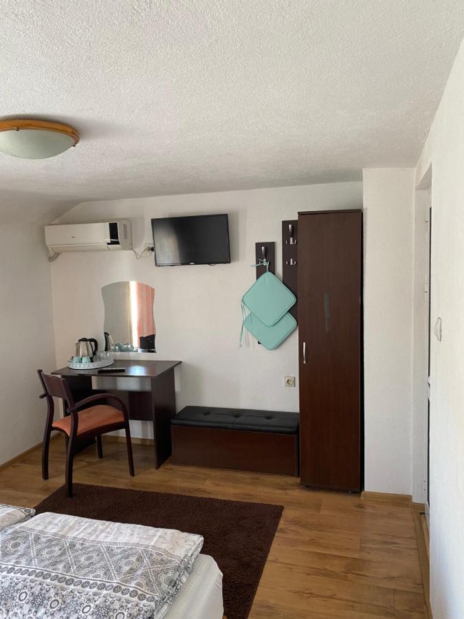 Family Hotel "May" Petrich  Luaran gambar
