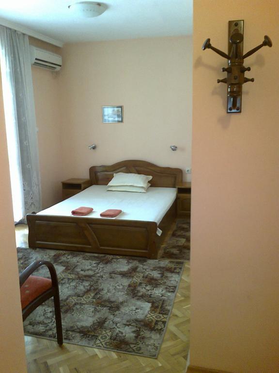 Family Hotel "May" Petrich  Bilik gambar